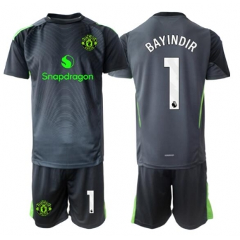 Billige Fotballdrakt Manchester United Altay Bayindir #1 Keeper Replika Bortedraktsett Barn 2025-26 Kortermet (med bukser)